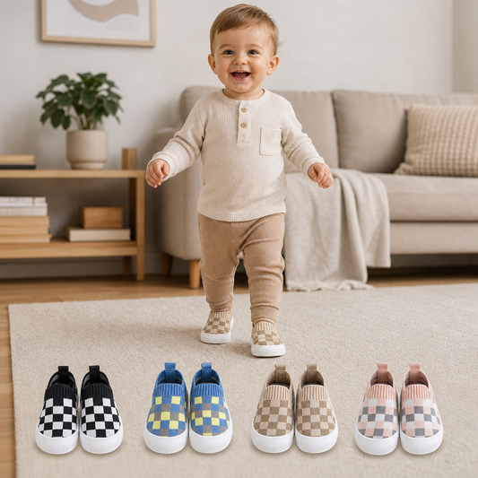Leichte karierte Lauflernschuhe für Babys mit weichen rutschfesten Sohlen