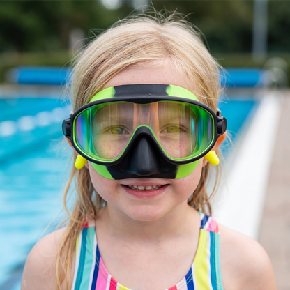 Praktische Schwimmbrille für Kinder – Beschlagfrei, Sicherer Halt & Bequemes Tragen
