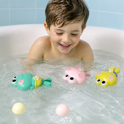 Süßes Aufziehbares Schwimmfrosch-Badespielzeug für Kinder