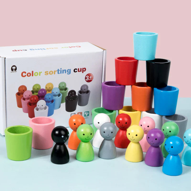 Holzspielzeug zum Farbsortieren für Kinder ⎜ Sortierspiel mit Steckpuppen und Bechern für die Feinmotorik und das visuelle Lernen