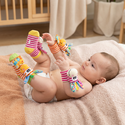 Sensorische Baby Plüschsocken und Armband