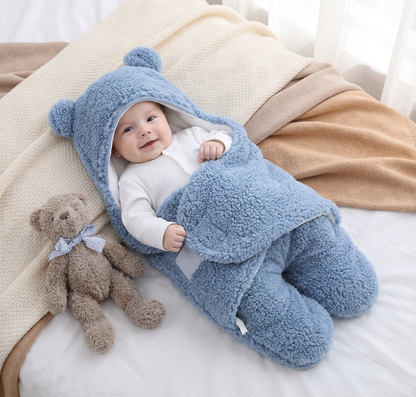 Baby Decke und Schlafanzug im Bärendesign